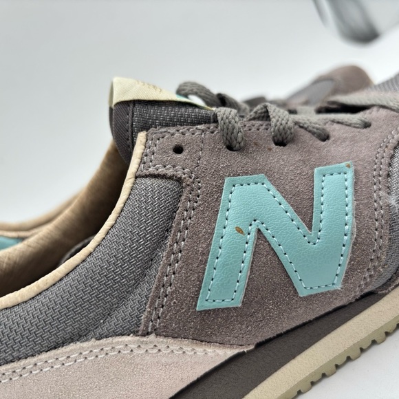 New Balance Women’s 7.5 X J. Crew Grey Suede 620 Lace Up Sneakers - Picture 8 of 9